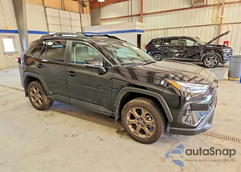 2025 Toyota Rav4 Woodland Edition z USA, uszkodzony, nr VIN 2T3UWRFV4SW290670